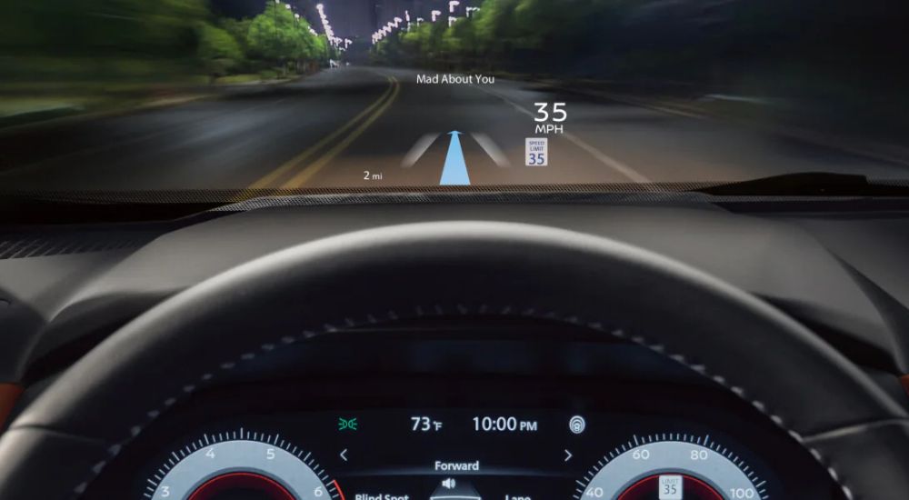 The Head Up display in a 2025 Nissan Rogue Platinum.