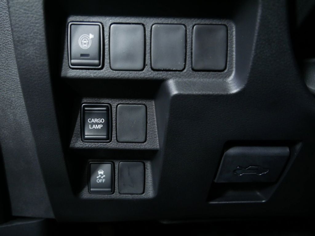 2026 Nissan Frontier SV Dark Armor