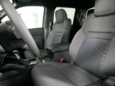 2026 Nissan Frontier SV Dark Armor