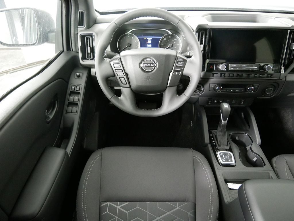 2026 Nissan Frontier SV Dark Armor