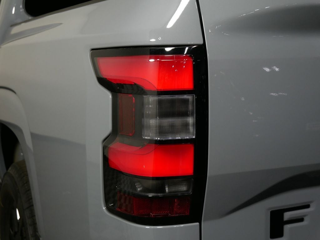 2026 Nissan Frontier SV Dark Armor