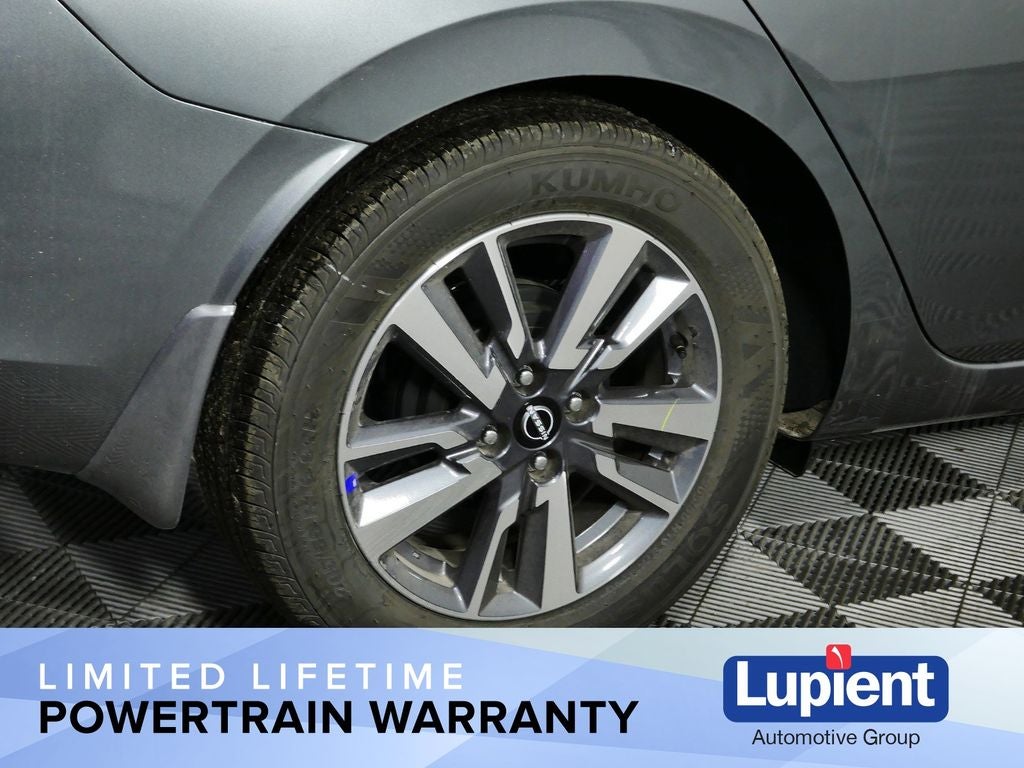 2025 Nissan Versa 1.6 SV