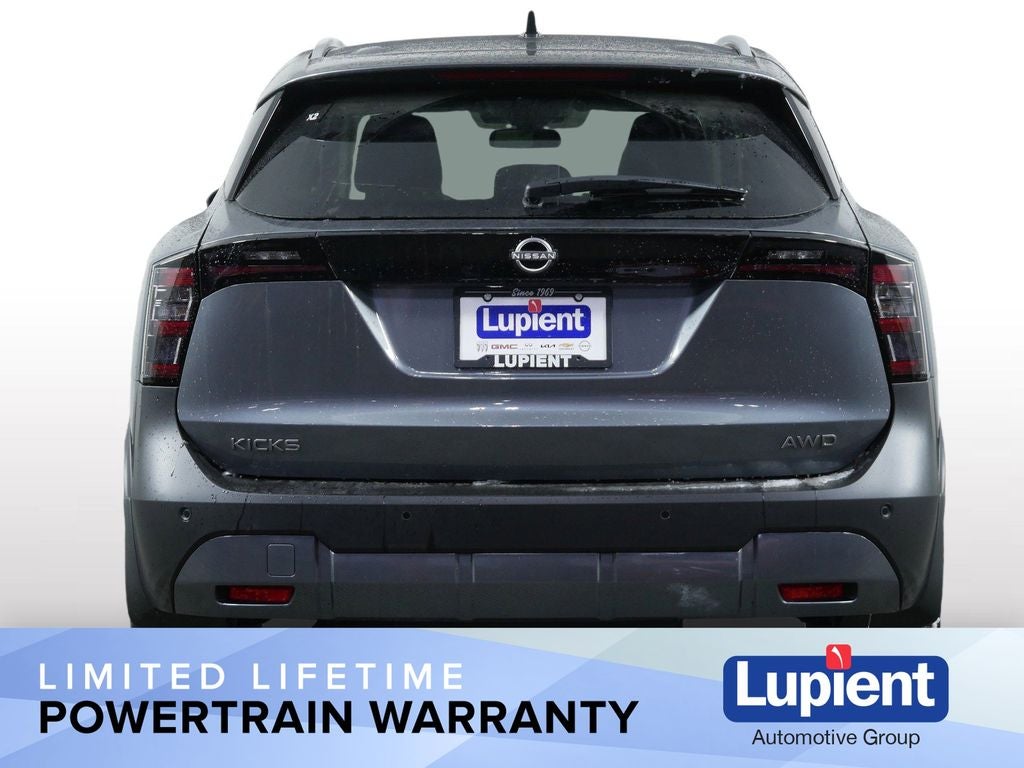 2026 Nissan Kicks SV