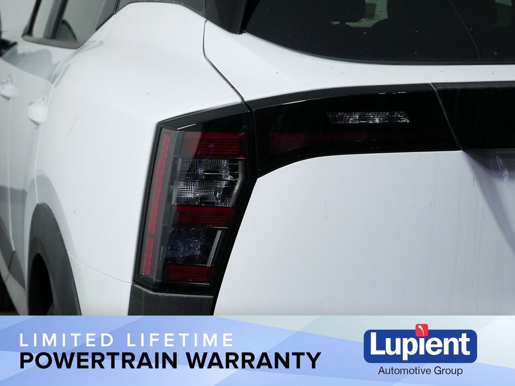 2025 Nissan Kicks SV Premium