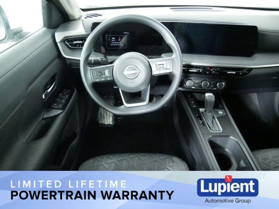 2025 Nissan Kicks SV Premium