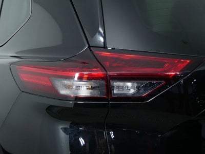 2022 Nissan Rogue SL Premium Package