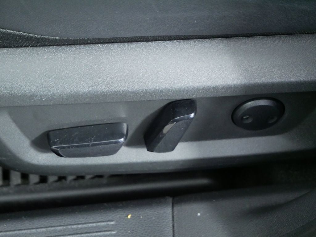 2023 Nissan Rogue SL Premium