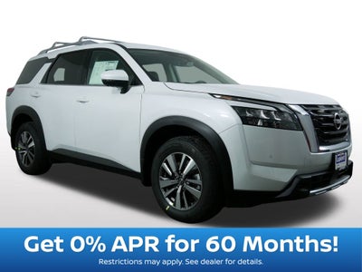 2025 Nissan Pathfinder SL