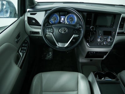 2017 Toyota Sienna XLE 7 Passenger