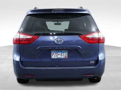 2017 Toyota Sienna XLE 7 Passenger