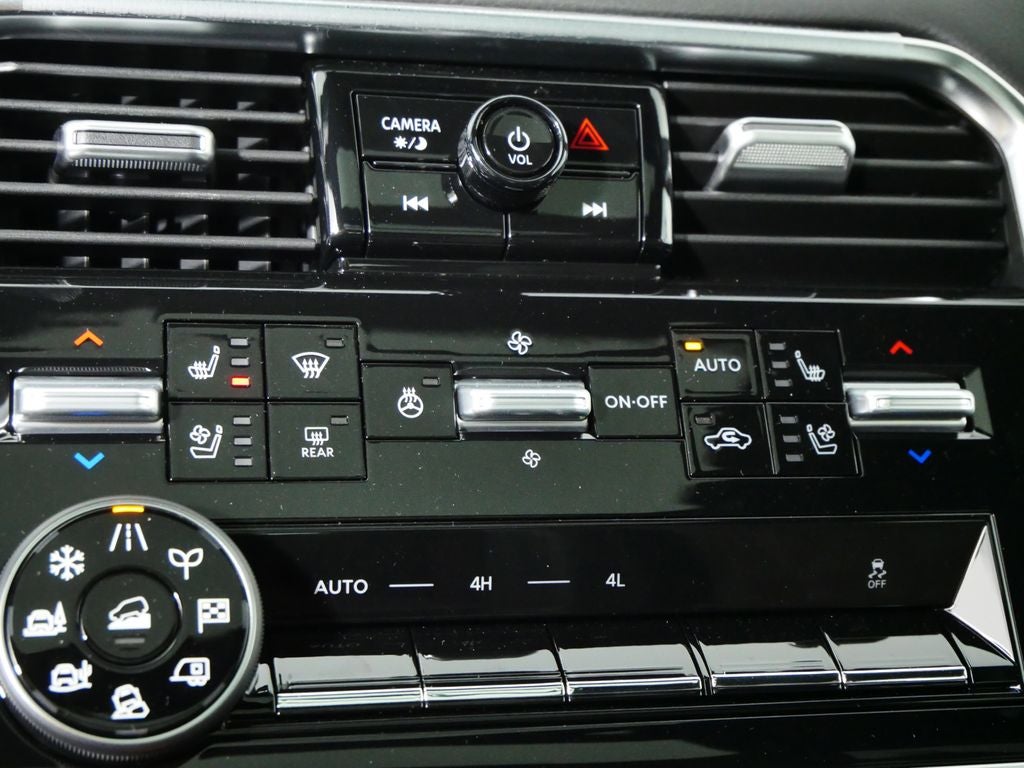 2025 Nissan Armada Platinum