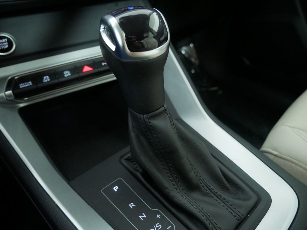 2022 Audi Q3 Premium quattro