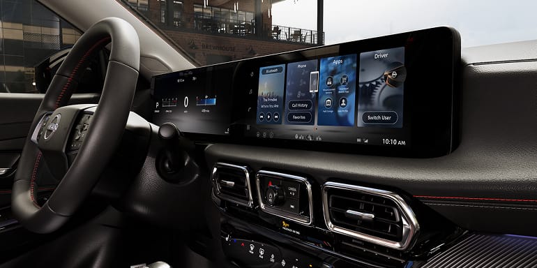 Lupient Nissan in Brooklyn Park MN