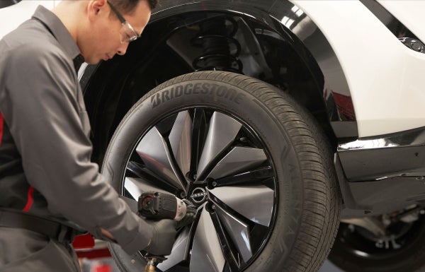 Lupient Nissan in Brooklyn Park MN